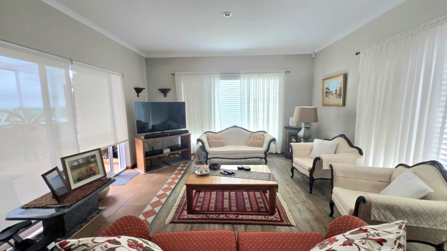 4 Bedroom Property for Sale in Kleinbaai Western Cape